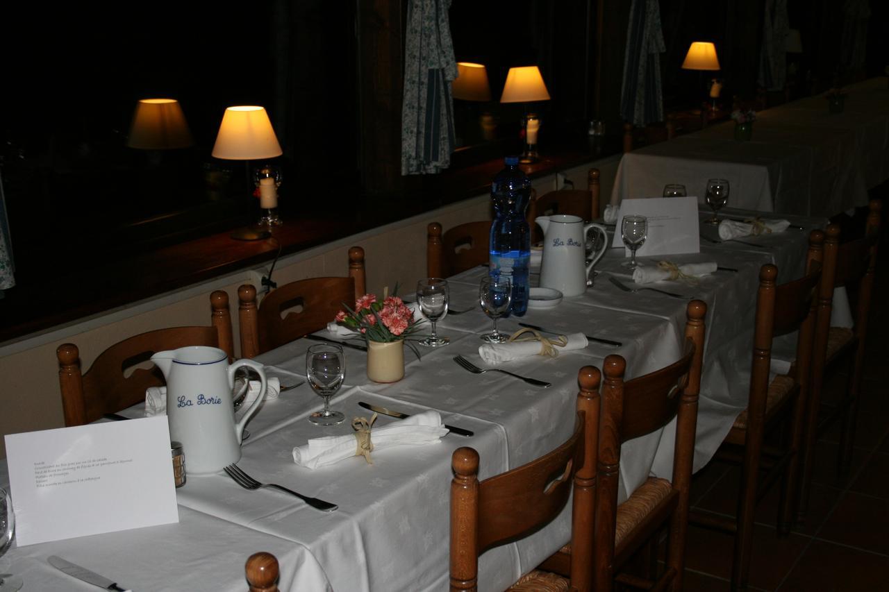 Auberge La Borie Nantes Chambre photo