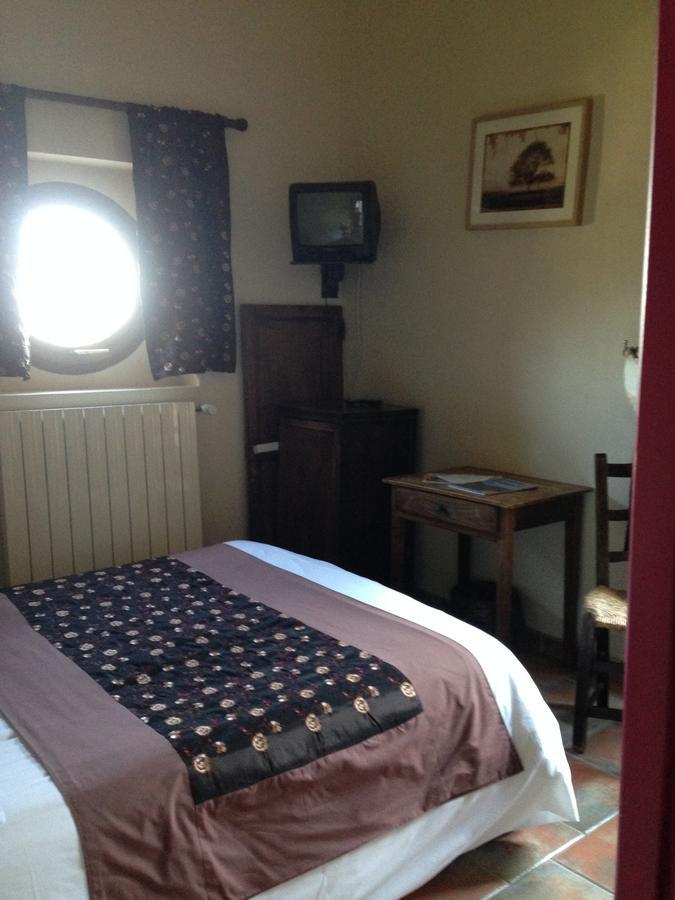 Auberge La Borie Nantes Chambre photo