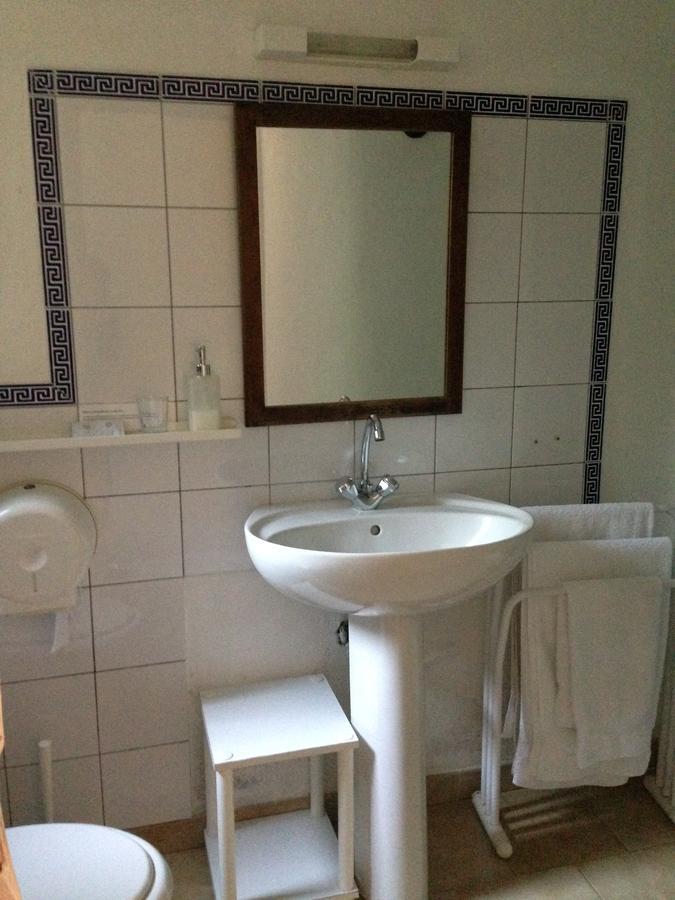Auberge La Borie Nantes Chambre photo